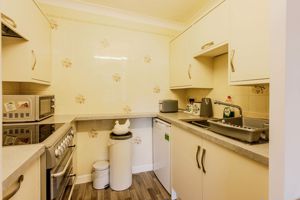 KITCHEN- click for photo gallery